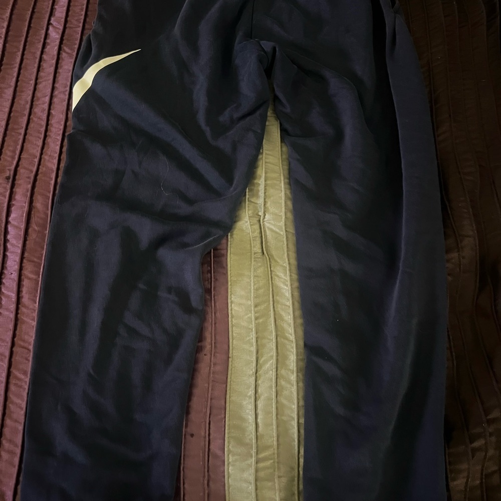 Nike Men's Dark Blue Joggers with White Swoosh and Silver Side Panel - Picture 5 of 5
